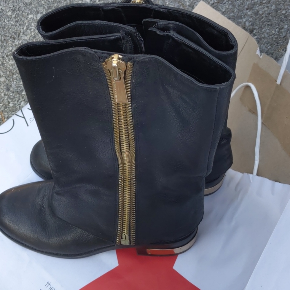 Boots - Picture 2 of 3